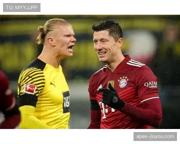 哈兰德与莱万的终结效率及战术价值差异解析